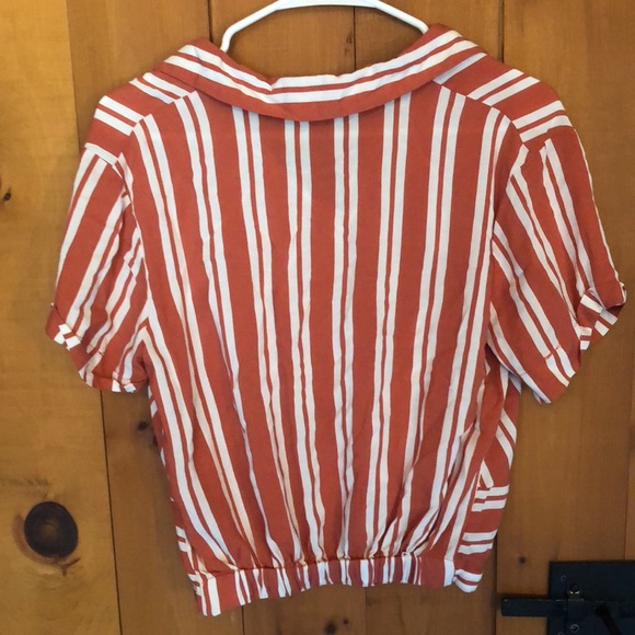 🔴Striped Button Up Top - Picture 5 of 6